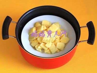 6-8个月宝宝食谱&mdash;&mdash;花菜奶香土豆泥