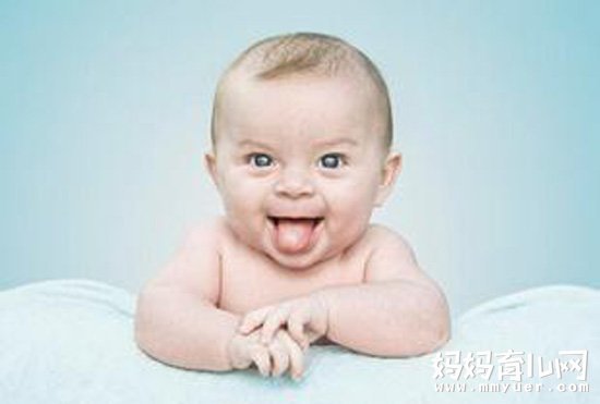 小舌头隐藏着大秘密 从舌苔颜色辨别宝宝的健康状况