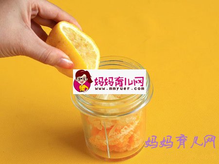 一岁宝宝食谱 新鲜柚子汁的做法步骤(附图)