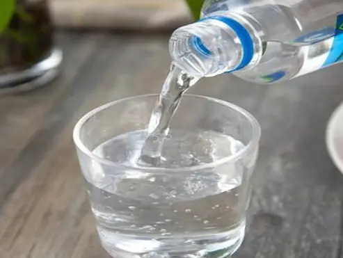 喝苏打水可以生男孩吗 喝一个月苏打水生儿子是真的吗?