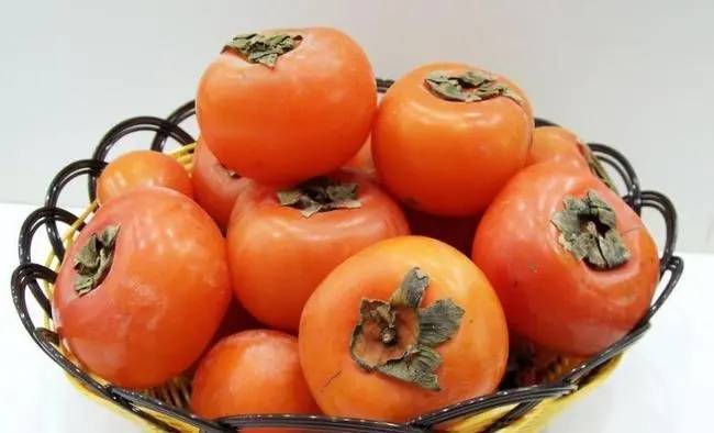 孕妇吃柿子的好处,孕妇吃柿子的注意事项