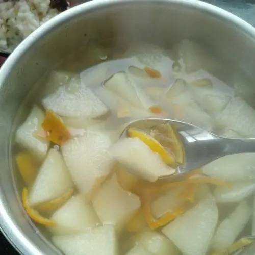 孩子经常咳嗽,有哪些偏方比较省钱实用