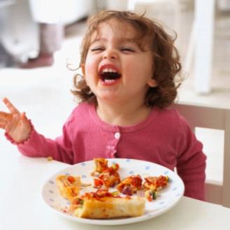 从“喂饭教育”来看中国和美国的教育差异