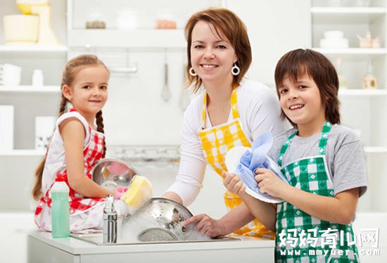 会做家务的孩子更优秀 默克尔 奥巴马都榜上有名了!