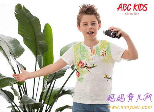 超自然的儿童拍照姿势 没有一点POSS&ldquo;嫌疑&rdquo;